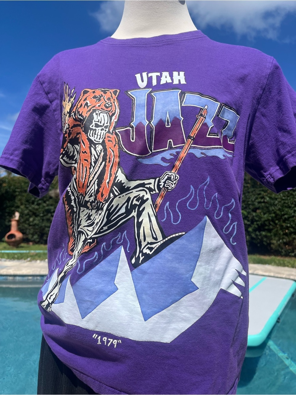 Utah Jazz Purple Graphic Tee - Vintage NBA 1979 small for men /Medium for women - Picture 2 of 6
